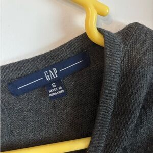 GAP Charcoal Knit Top